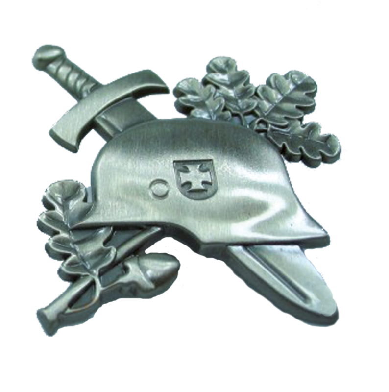 Anstecker "Stahlhelm Eichenlaub"