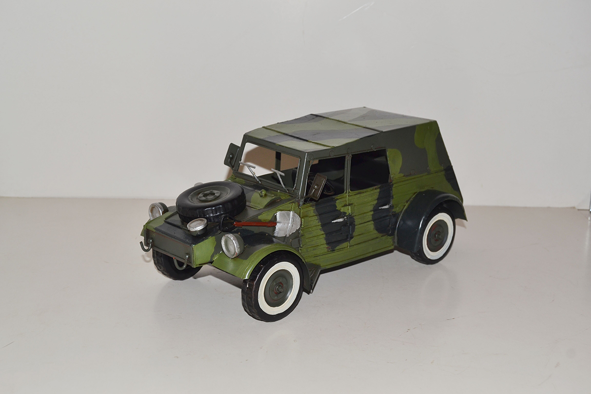 "VW-Kübelwagen Typ 82"