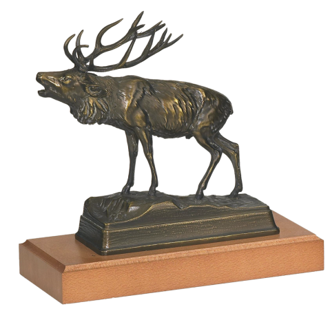 Hirsch Bronzereplik auf Holzsockel Höhe: 21 cm
